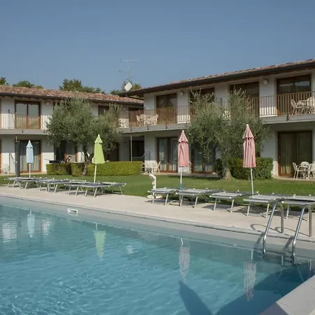 Molino - 3*